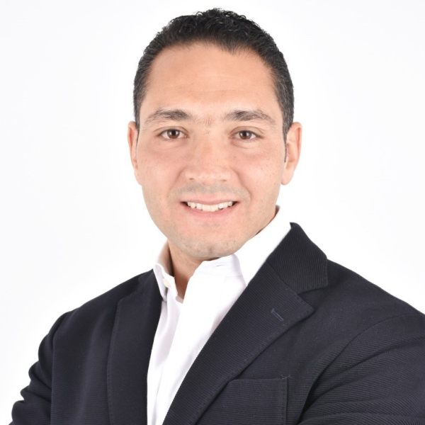 Amr	Bishara