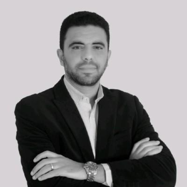 iPhone Vs البقرة: How to be Rich