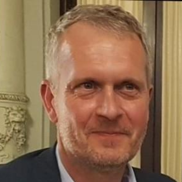 Unlocking Business Opportunities in Spain with Rising Up in Spain